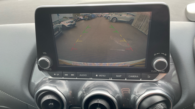 Nissan Juke 1.0 DiG-T 114 N-Connecta 5dr Petrol Hatchback